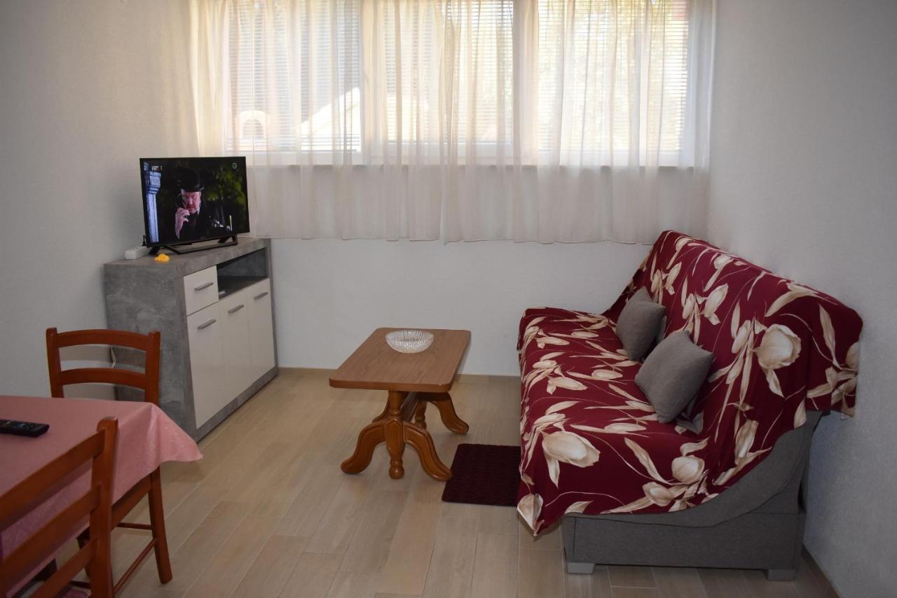 Apartments Sime Soline Biograd Na Moru Oda fotoğraf