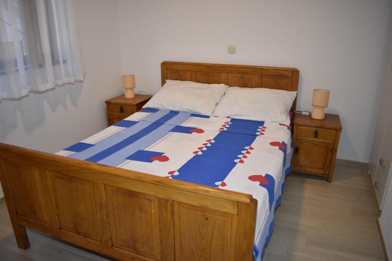 Apartments Sime Soline Biograd Na Moru Oda fotoğraf