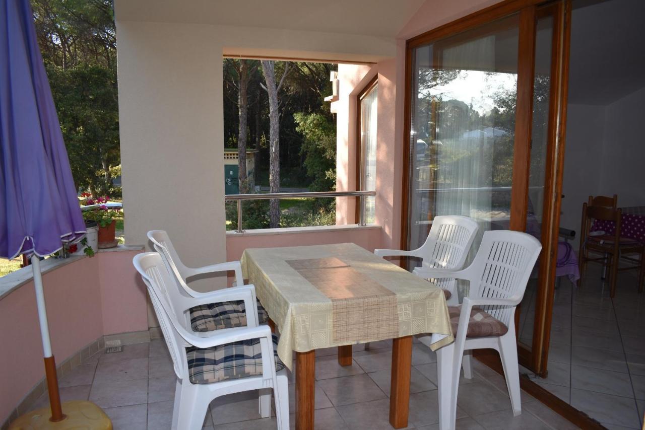 Apartments Sime Soline Biograd Na Moru Oda fotoğraf